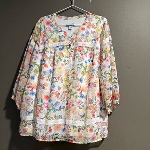 Christopher & Banks White Fabric